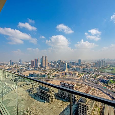 Golf Views In 30Th Floor Apartment Dubai Exterior photo