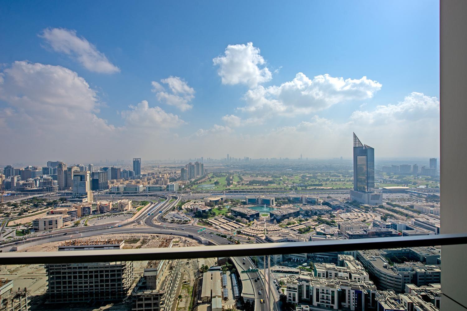 Golf Views In 30Th Floor Apartment Dubai Exterior photo